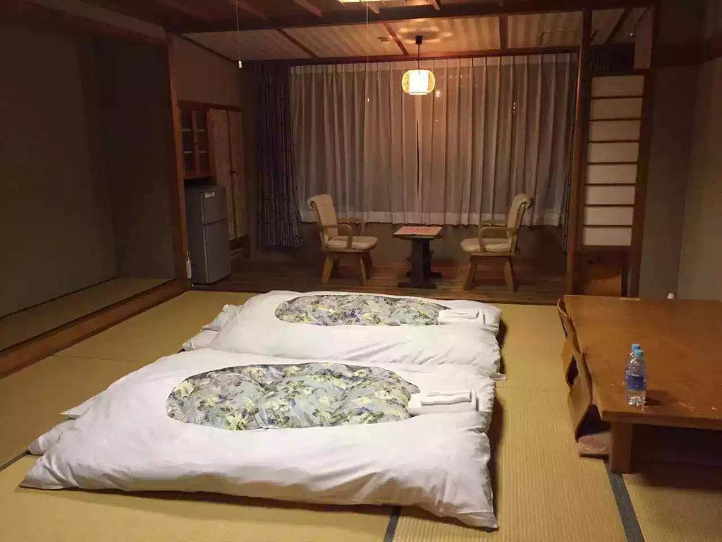 Отель Shikainami Kiranosho Nishio Экстерьер фото